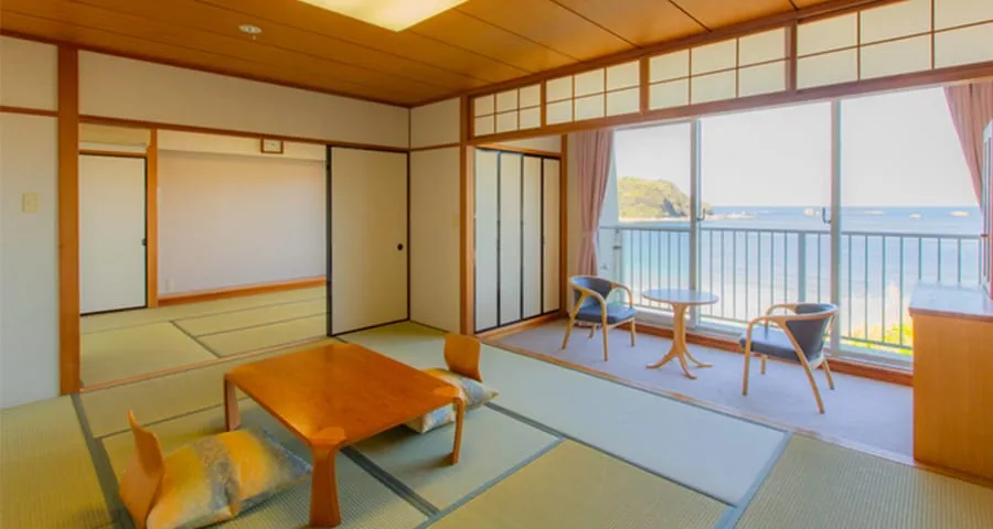 海を望む客室